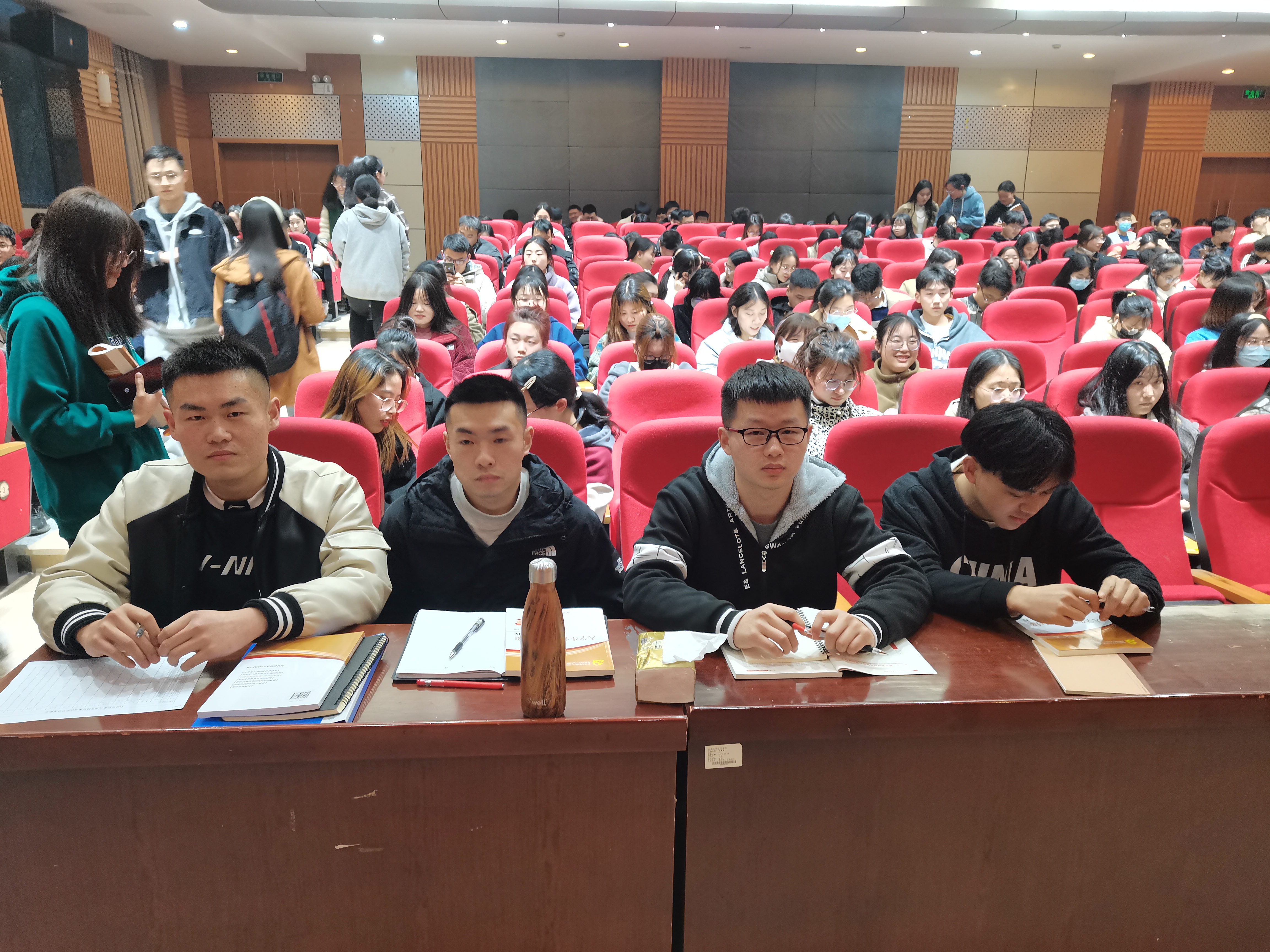 财经学院积极组织学员参加米兰第七期发展对象培训班