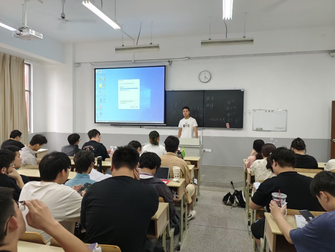 <strong>土木工程学院2022级土木工程专业3、4班召开“诚信考试 积极备考”主题班会</strong>